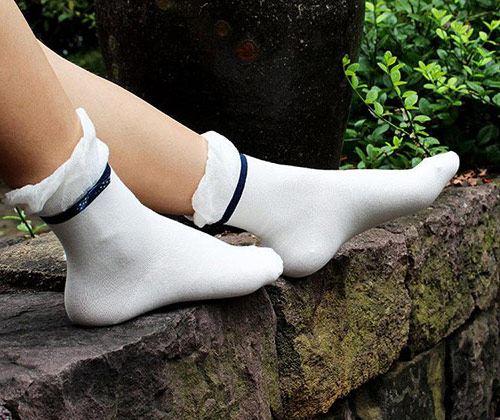 叶罗丽测试:选一双女生袜子,测你是班里的高冷女神还是搞笑女孩