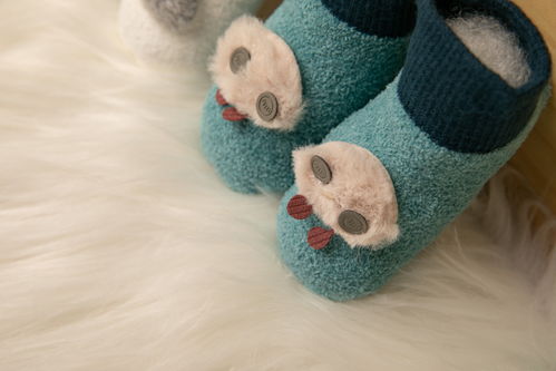 设图蓝色学步袜童鞋儿童用品摄影图 海报设计 下载请至来源处