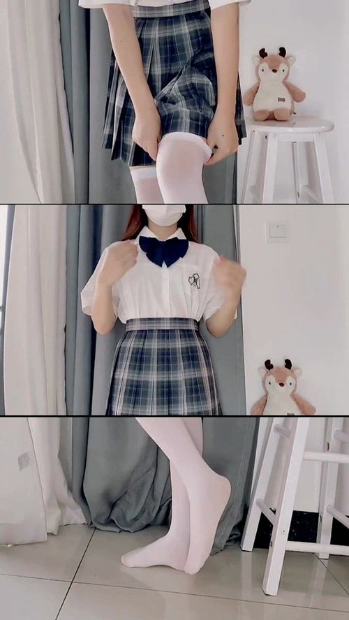 jk少女没穿袜子前vs穿袜子后,你猜猜区别到底有多大