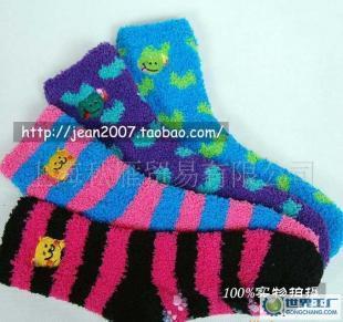 外贸原单女式丝绒全棉加厚中筒地板袜 糖果多色，实用与美观兼备