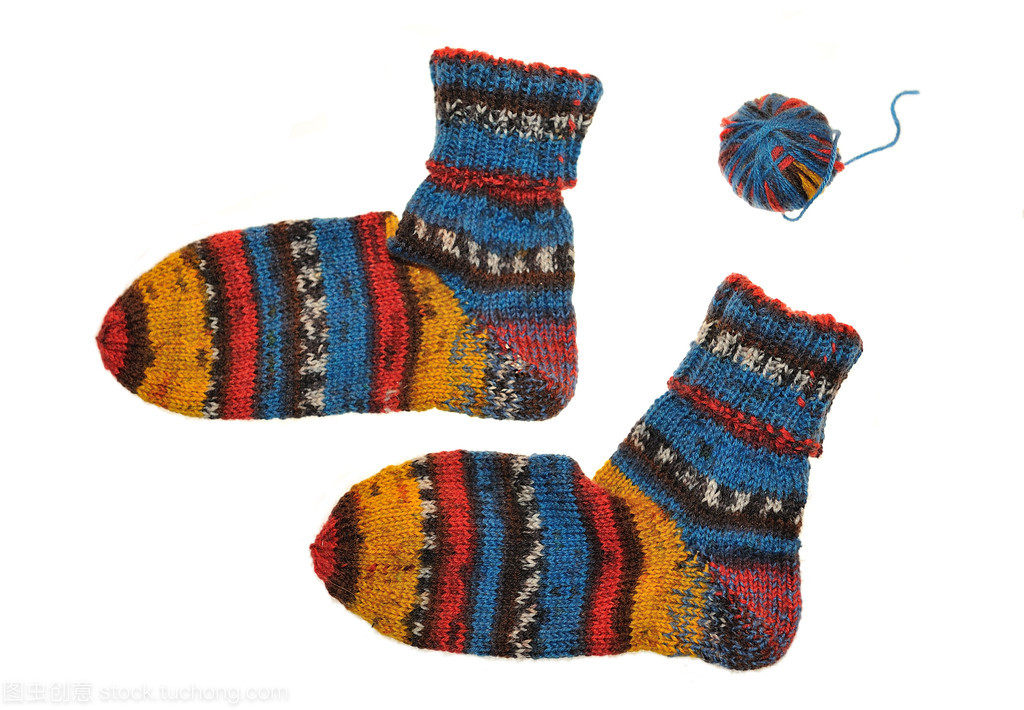 编织的回忆 条纹袜子与孤线球
