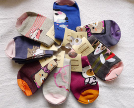 好女春华品牌女袜 精选高品质，舒适与时尚并存